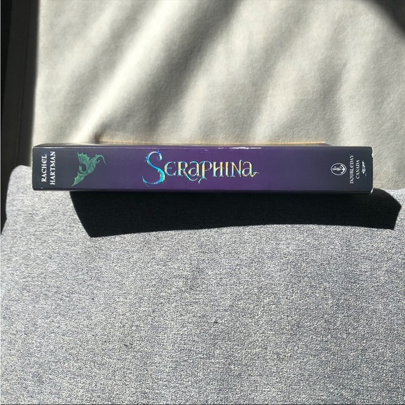 Seraphina ~ Rachel Hartman ~ Paperback ~ Young Adult - Picture 3 of 6
